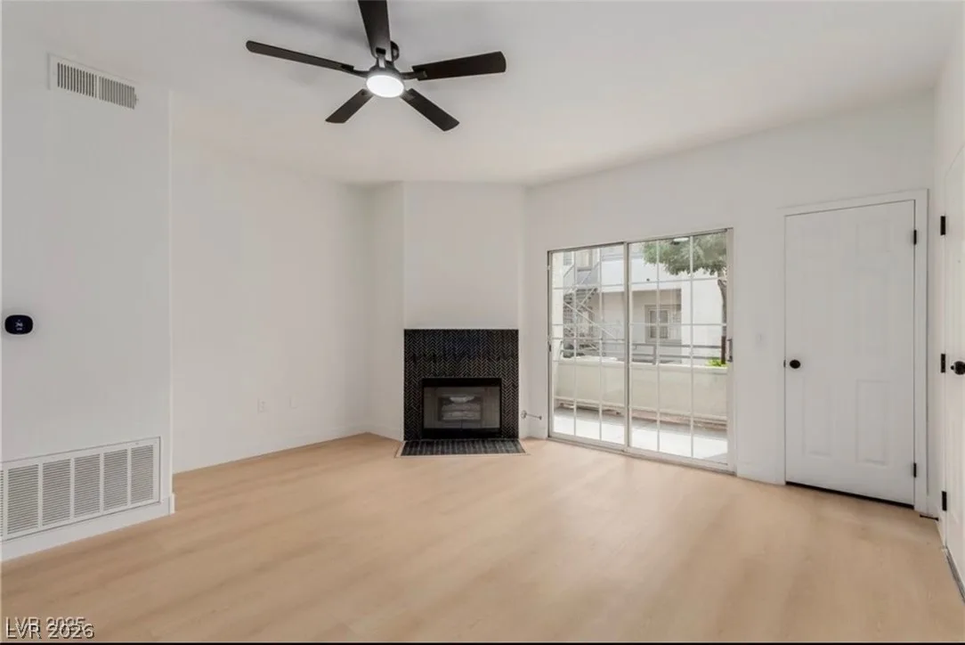 3318 North Decatur Boulevard 1020 — photo 5