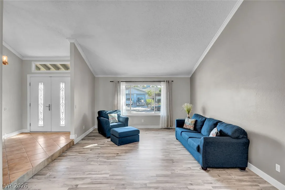 1530 Sherri Lane — photo 3