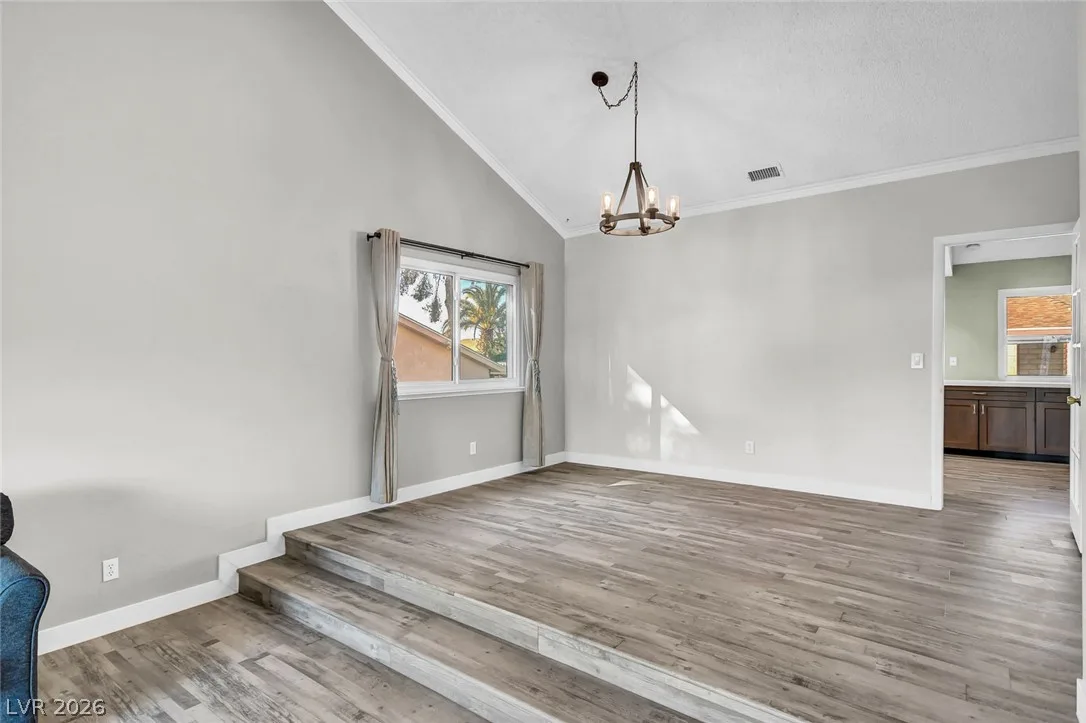 1530 Sherri Lane — photo 5