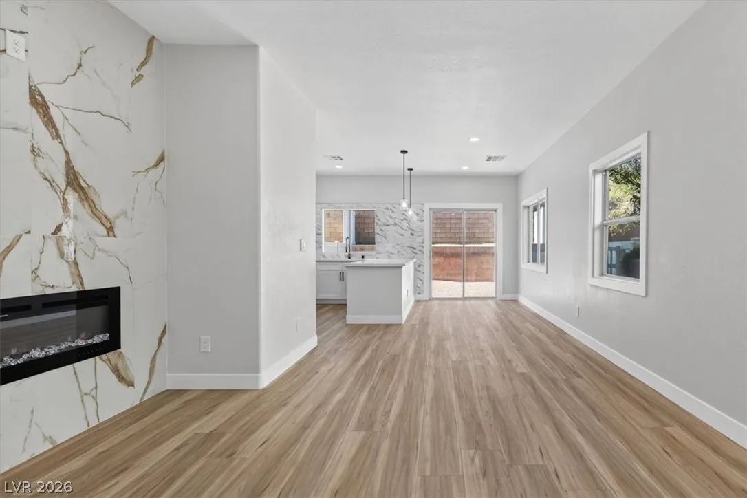 4627 Dealers Choice Way 102 — photo 5