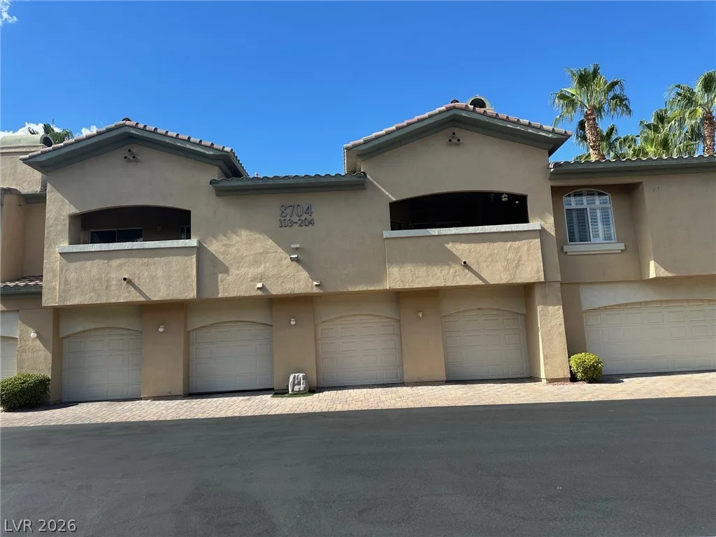 8704 South Red Rio Drive 203 — photo 2