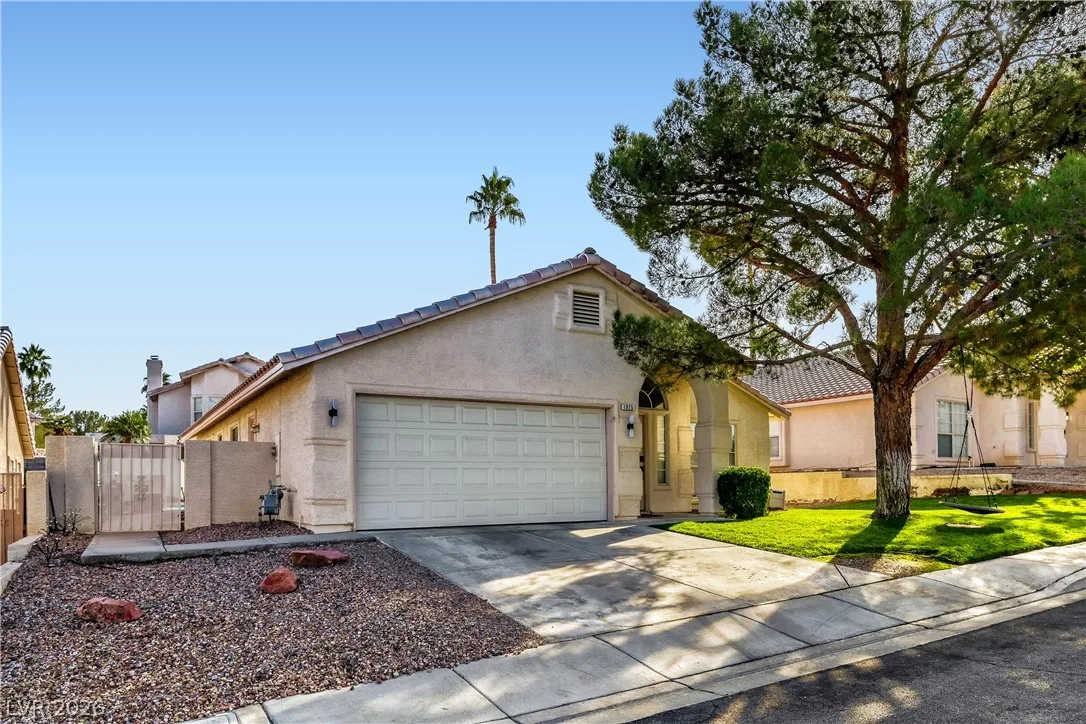 1915 Coralino Drive — photo 3