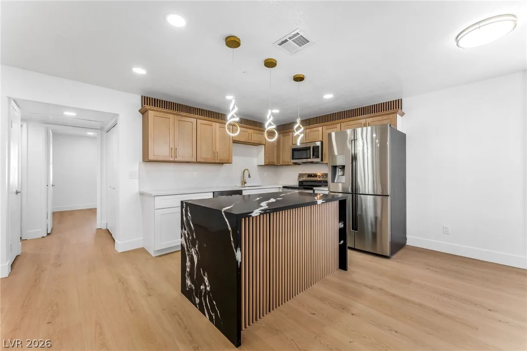 1017 Falconhead Lane 102 — photo 1