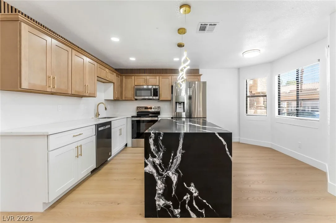 1017 Falconhead Lane 102 — photo 5