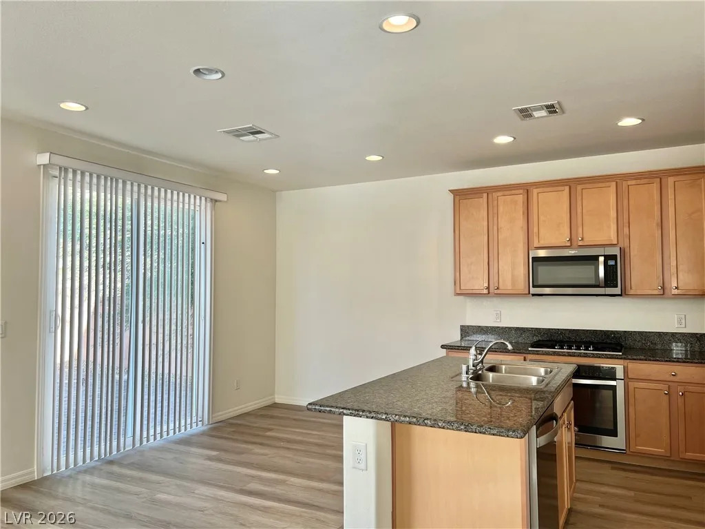7728 Gallego Plains Drive — photo 2