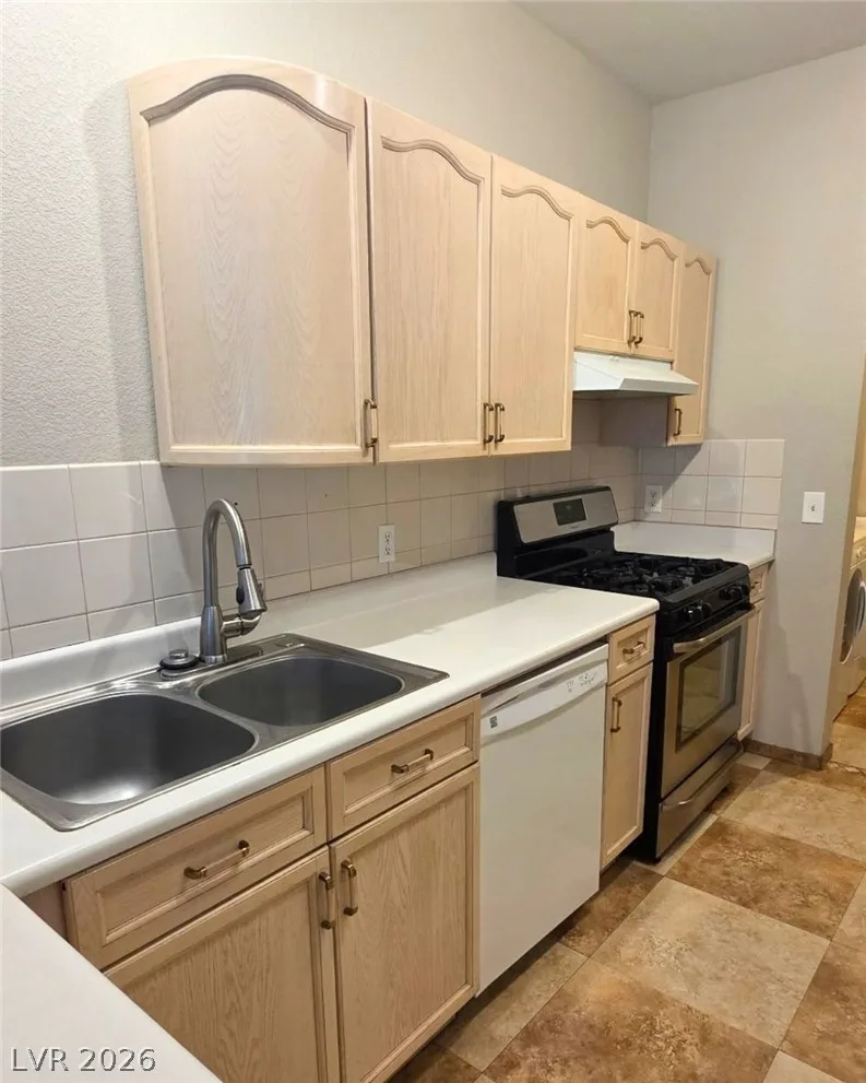 2601 Country Maple Avenue — photo 4