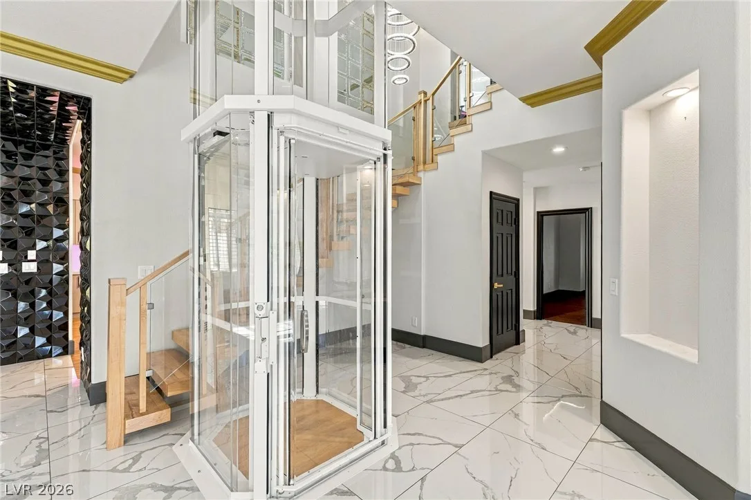 9498 Malasana Court — photo 4