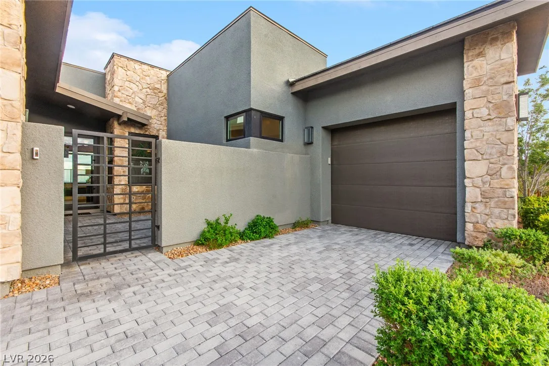 810 Bolide Street — photo 3