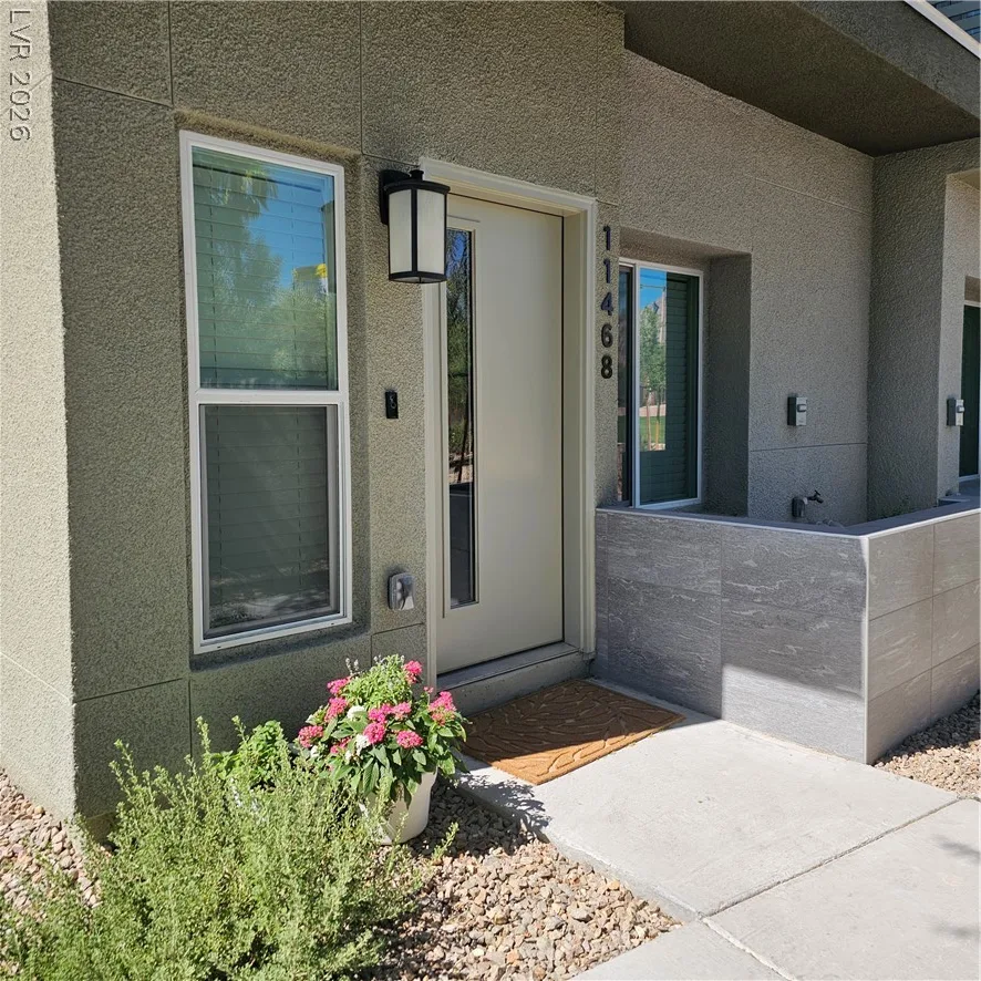11468 Roaring Peak Drive — photo 3