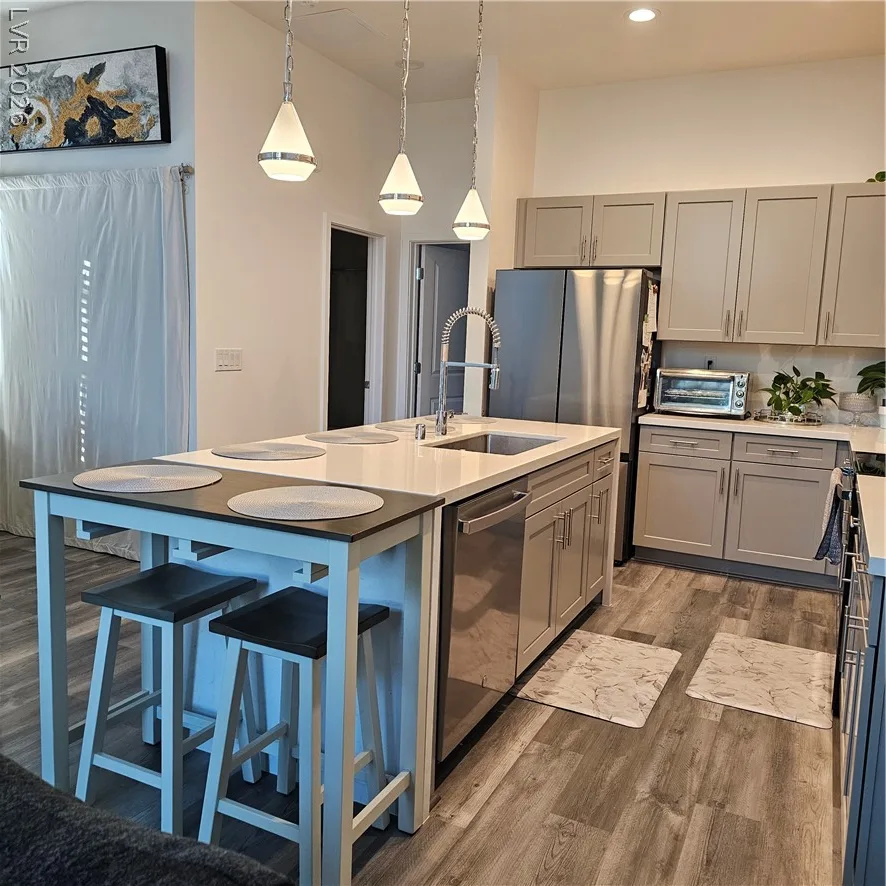 11468 Roaring Peak Drive — photo 4
