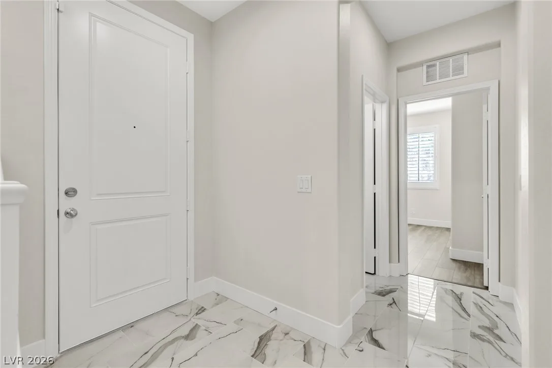 5136 Fiery Sky Ridge Street — photo 2