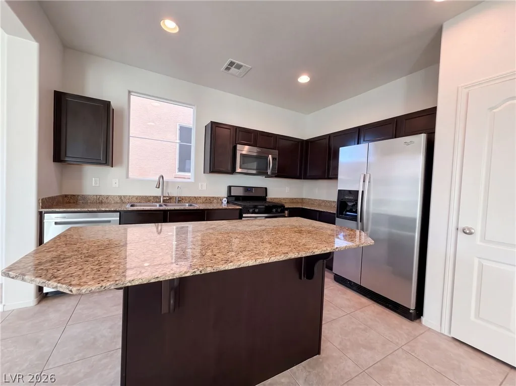 10713 Dobbs Avenue — photo 2