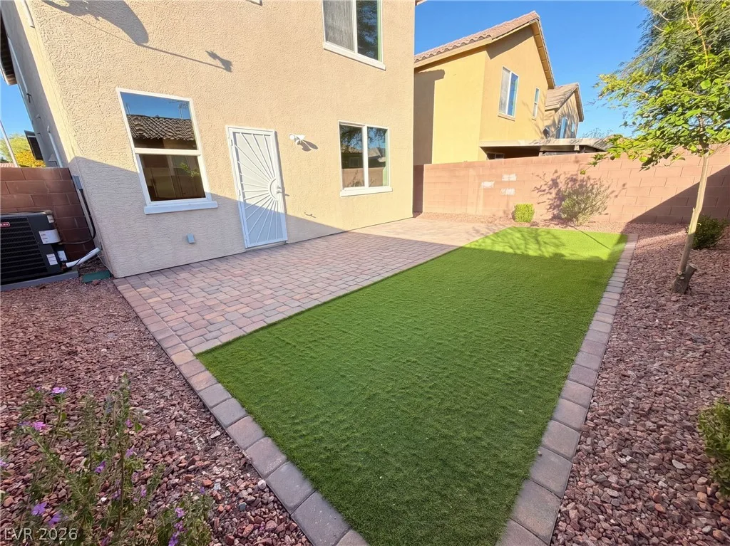 10713 Dobbs Avenue — photo 5