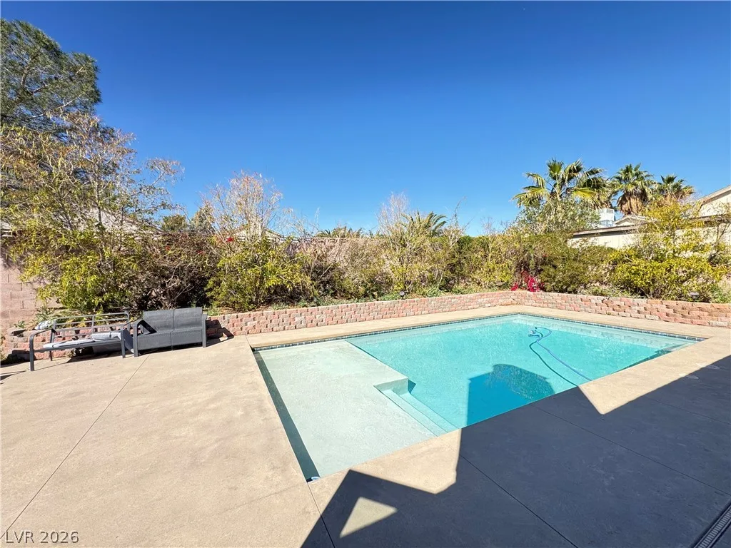 7267 Sixshooter Drive — photo 2