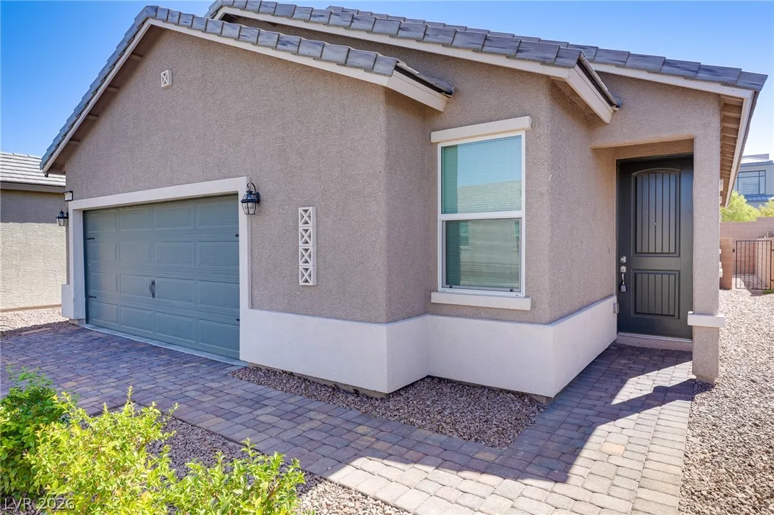 7039 Atwood Peaks Avenue — photo 4