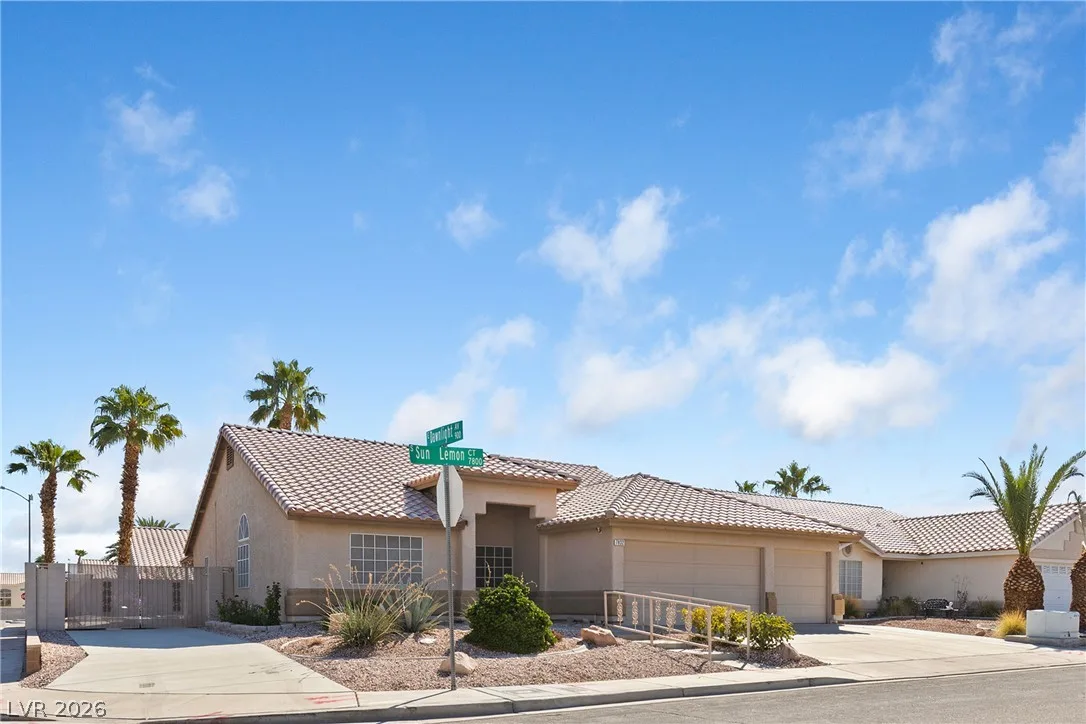 7832 Sun Lemon Court — photo 3