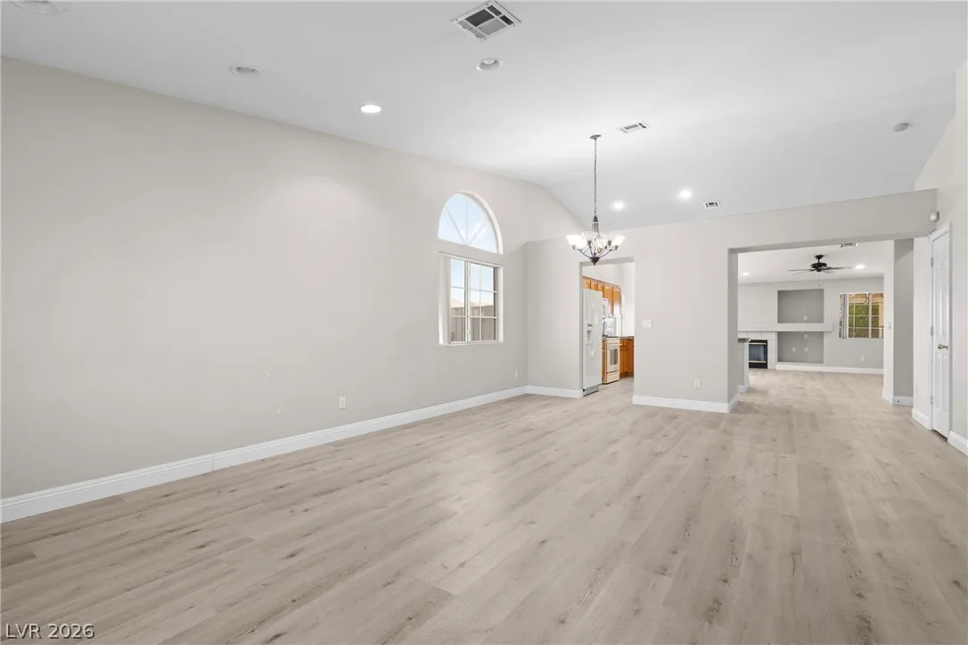 7832 Sun Lemon Court — photo 4