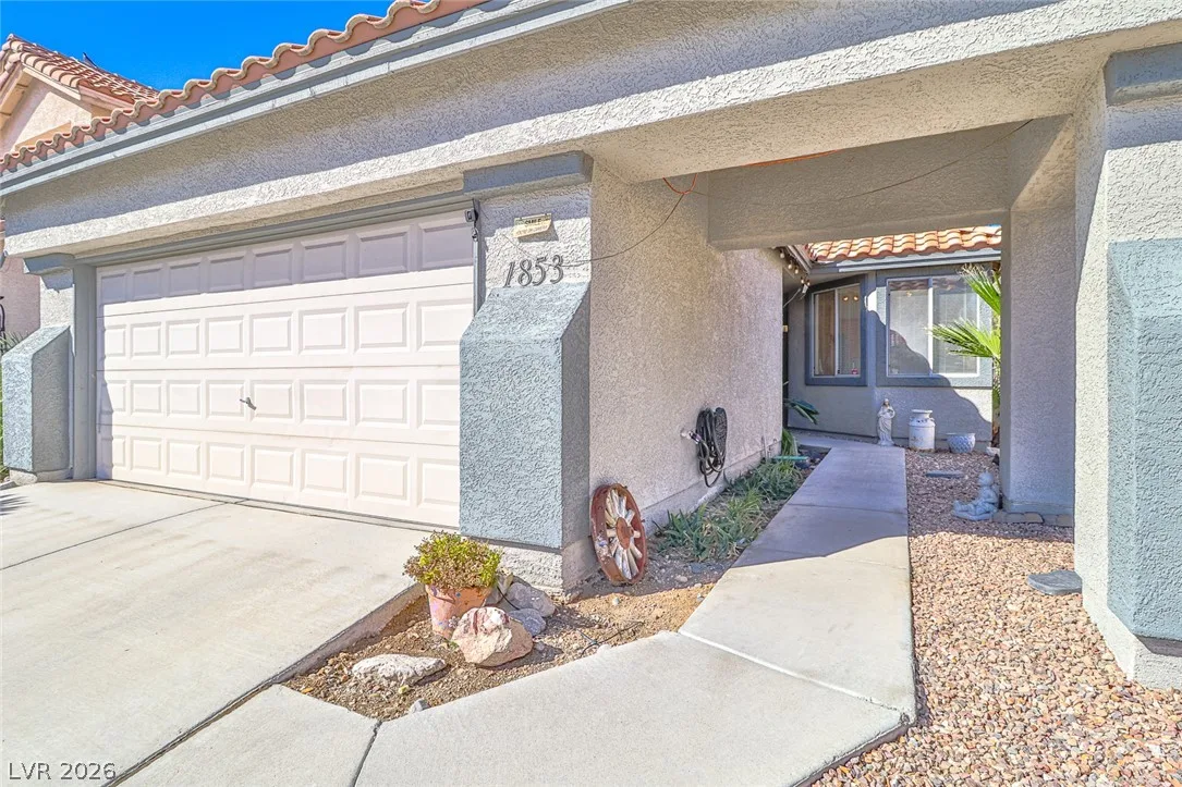 1853 Spangle Drive — photo 4