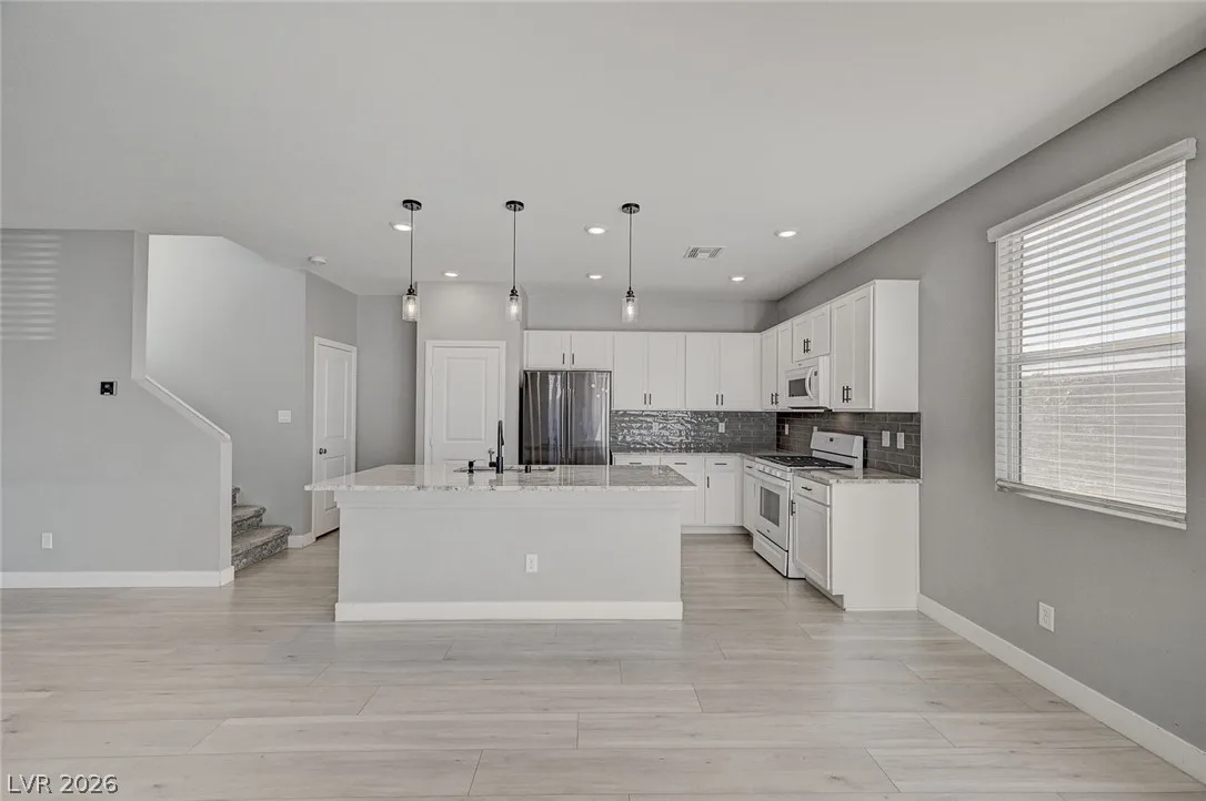9467 Nottingham Bay Avenue — photo 5