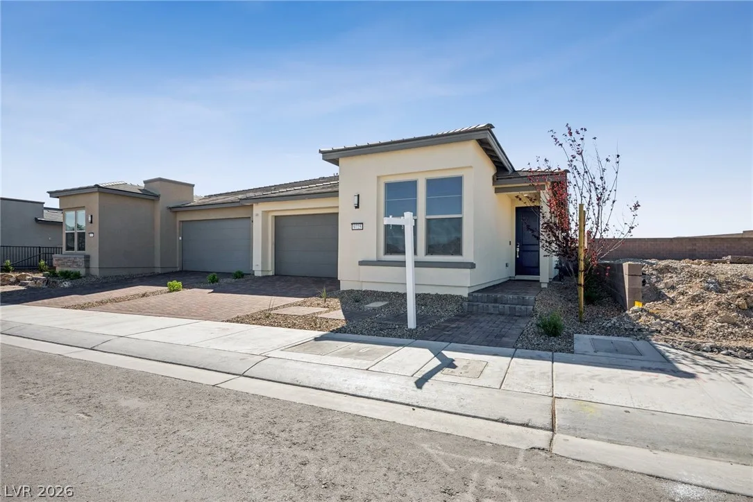 9725 Sangria Sunrise Avenue — photo 1