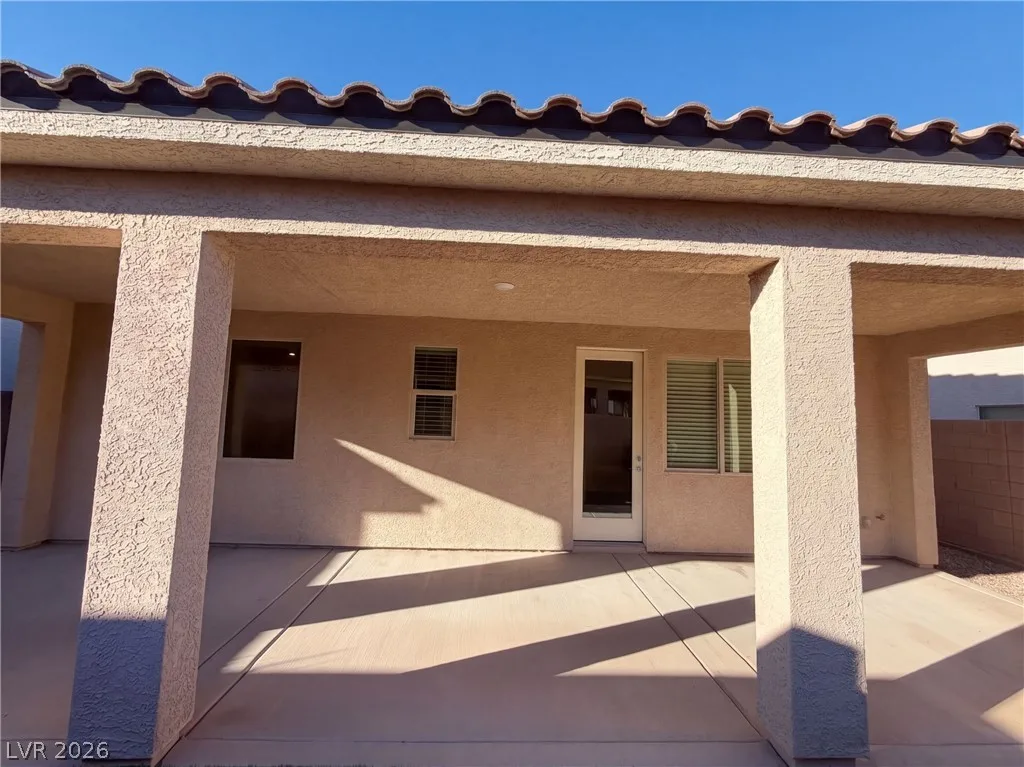 446 Royal Palms Lane — photo 4