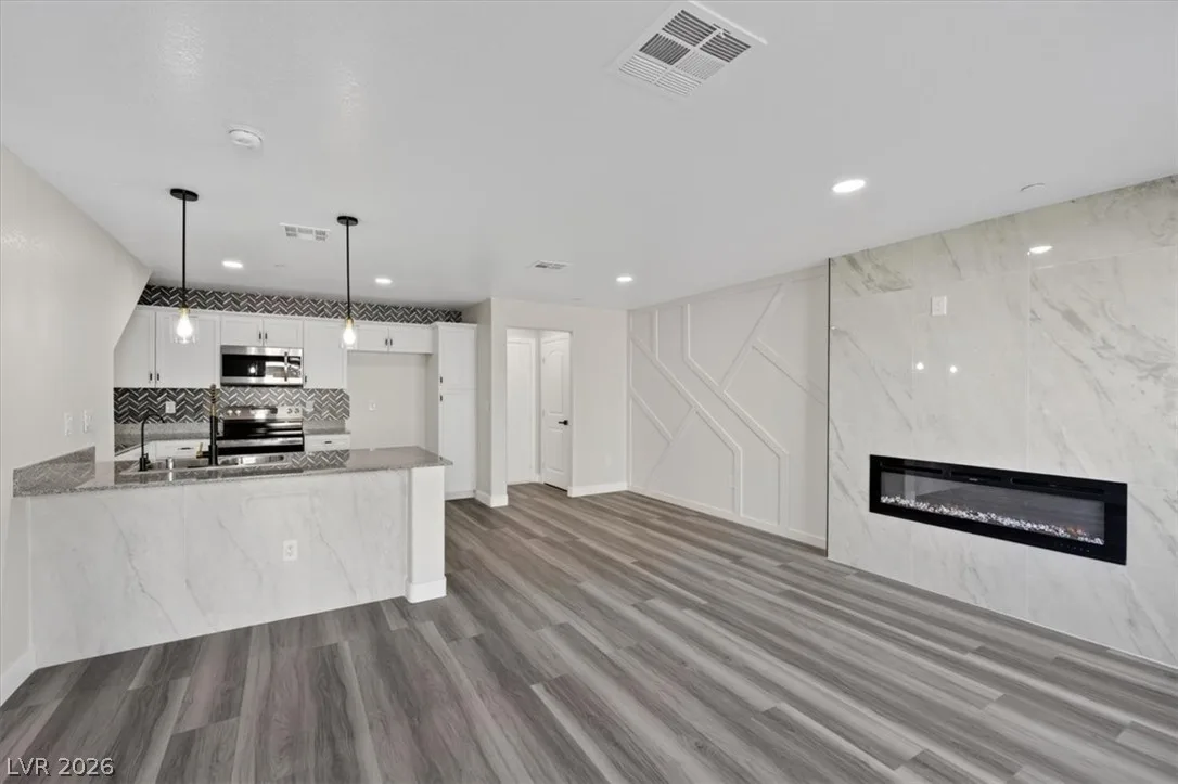6811 Sage Gold Court — photo 3