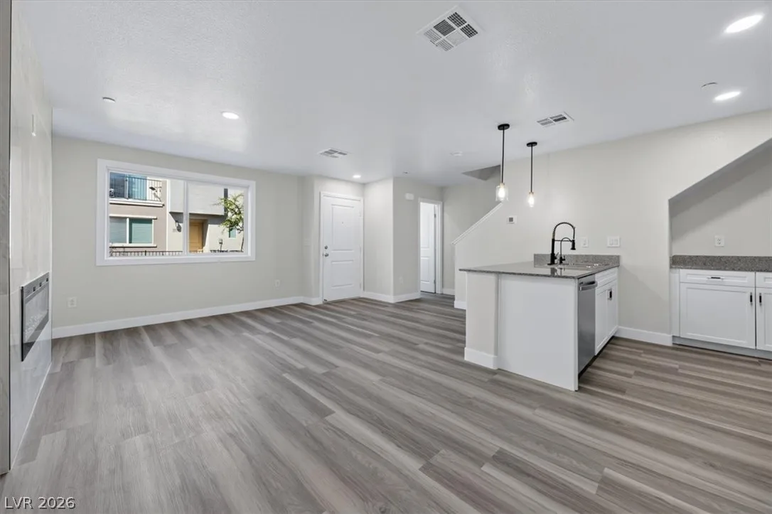 6811 Sage Gold Court — photo 4