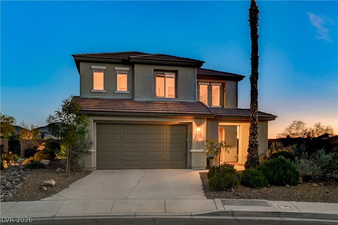 2943 Ainslie Lake Avenue — photo 1