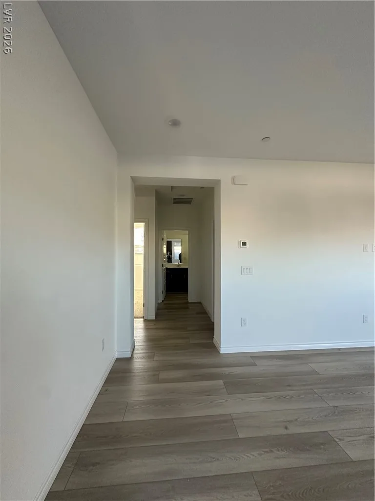 9769 Redwood Cascade Street — photo 5