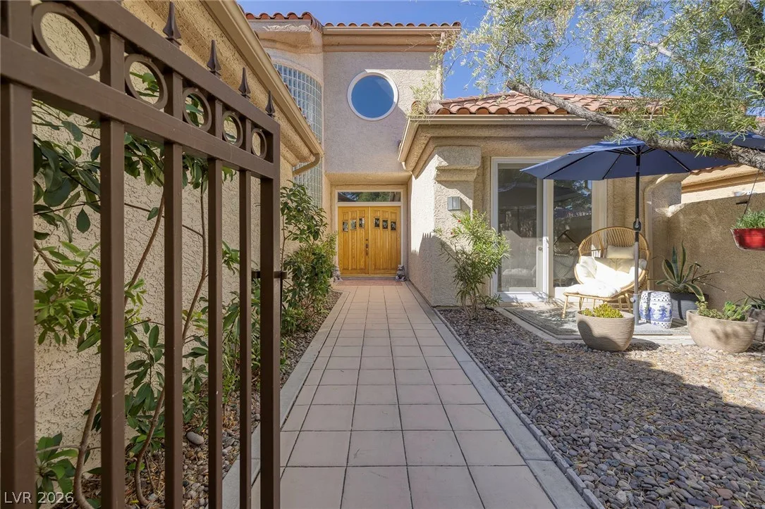7402 Mission Hills Drive — photo 4