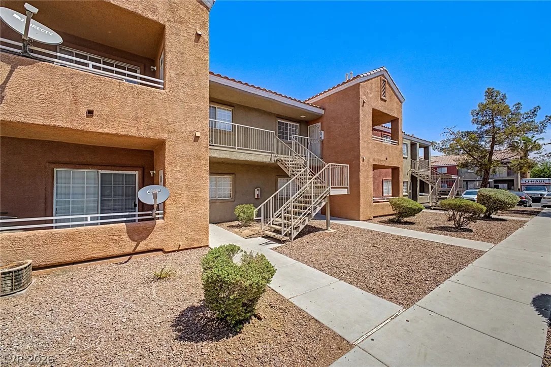 4730 CRAIG Road 2096 — photo 2