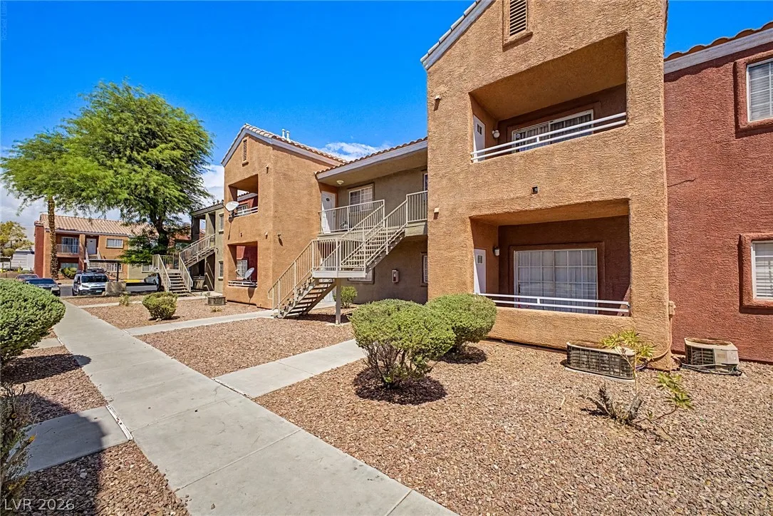 4730 CRAIG Road 2096 — photo 3