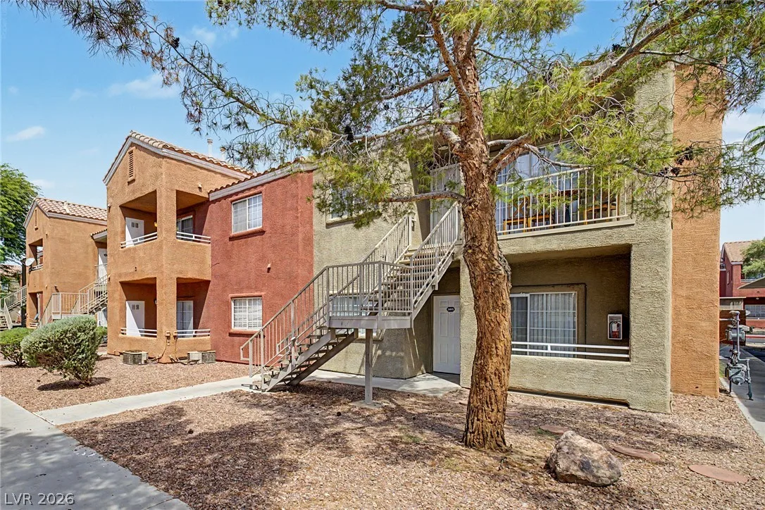 4730 CRAIG Road 1091 — photo 3