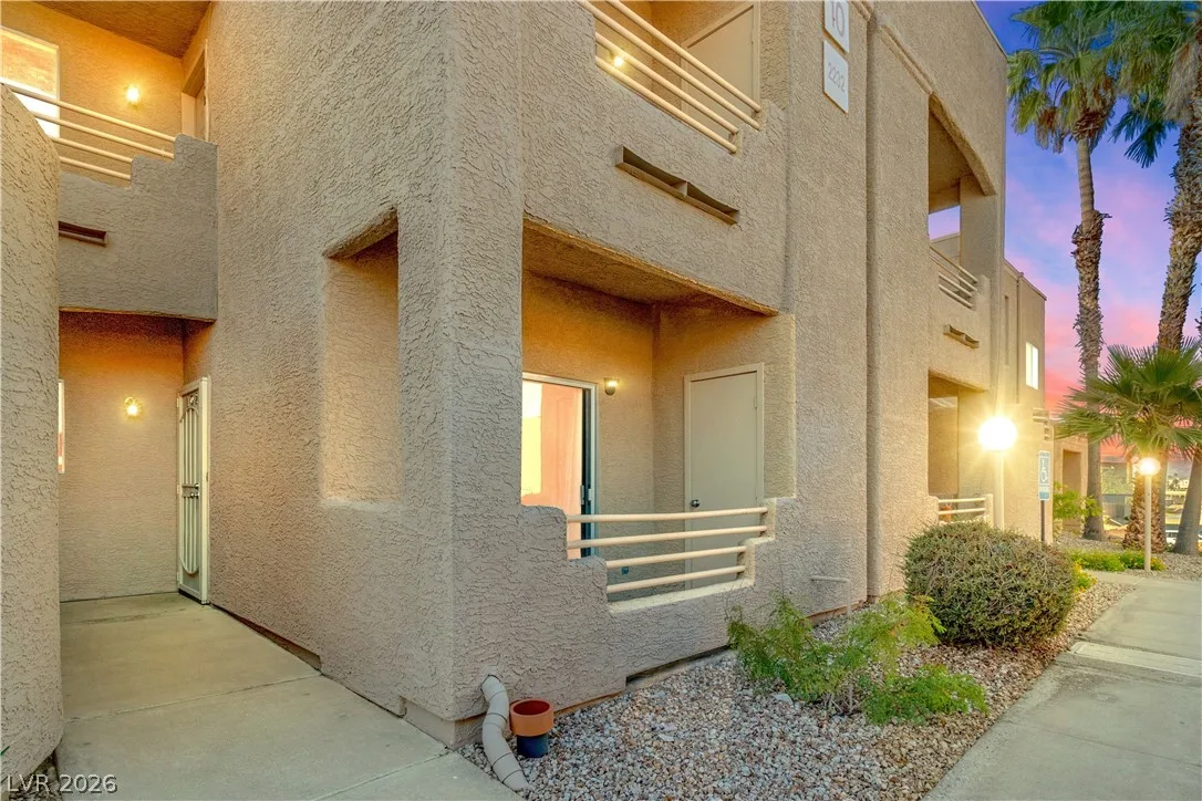 2232 Aspen Mirror Way 102 — photo 2