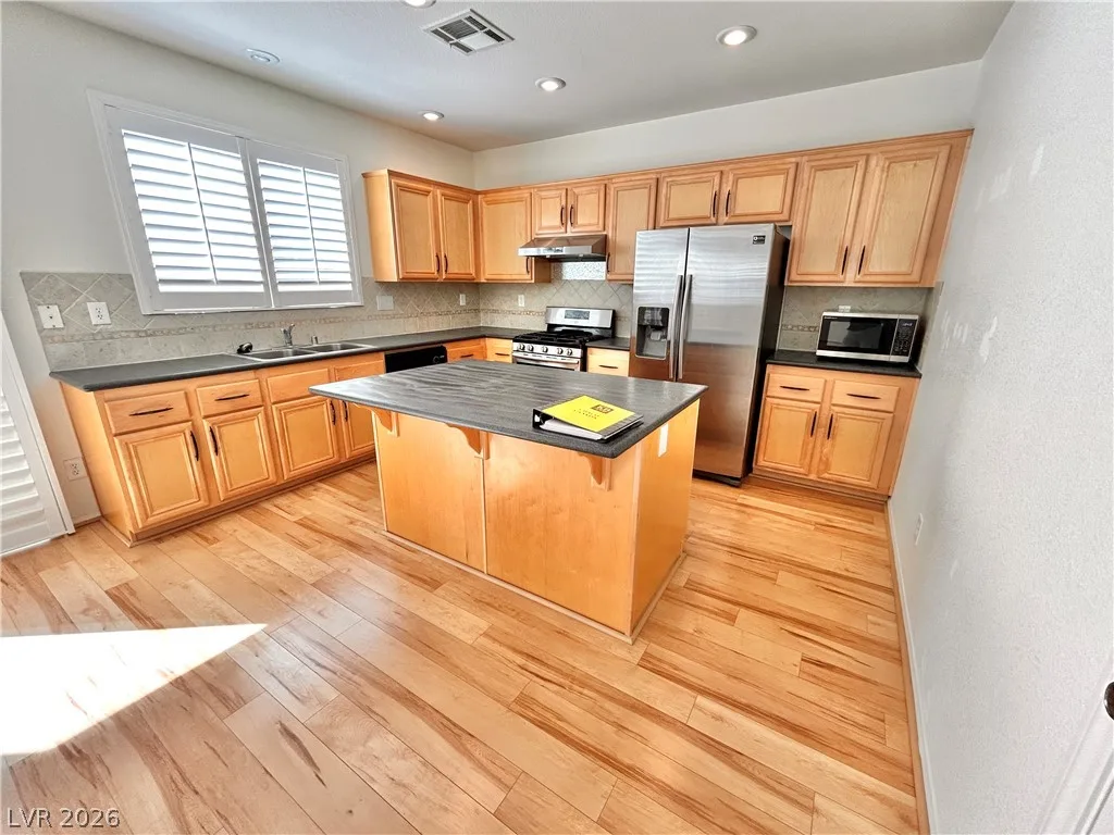 7287 Apache Mission Court — photo 3