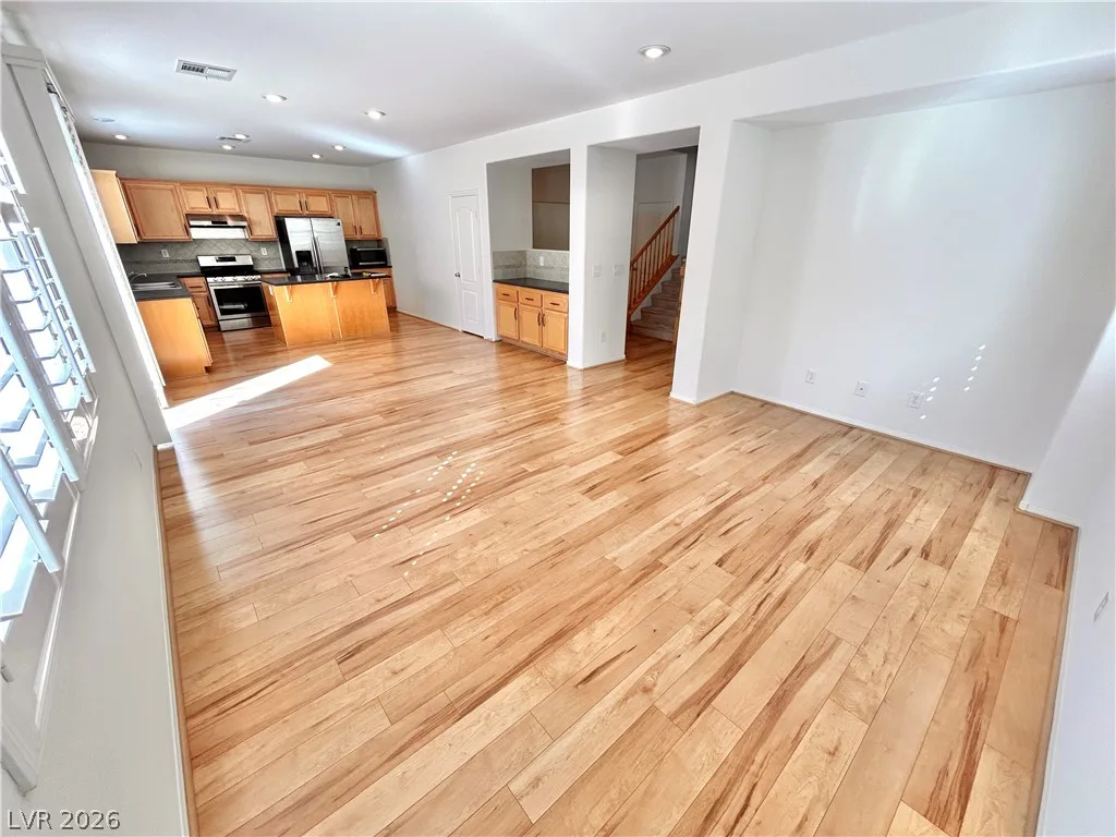 7287 Apache Mission Court — photo 4