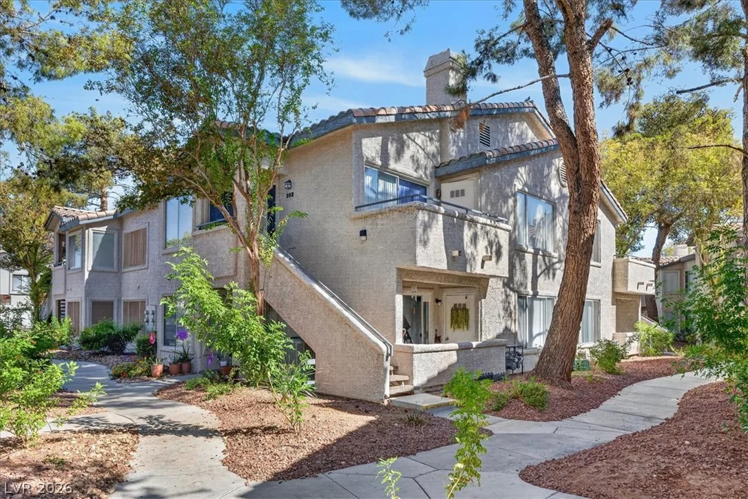 3115 Casey Drive 202 — photo 2