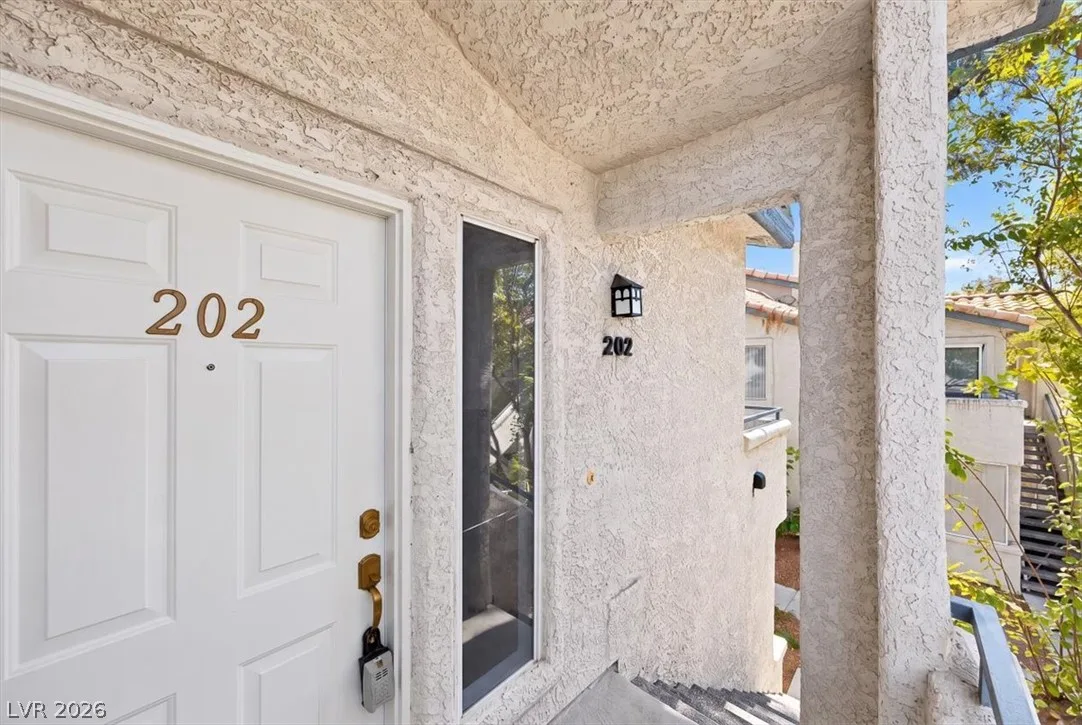3115 Casey Drive 202 — photo 3