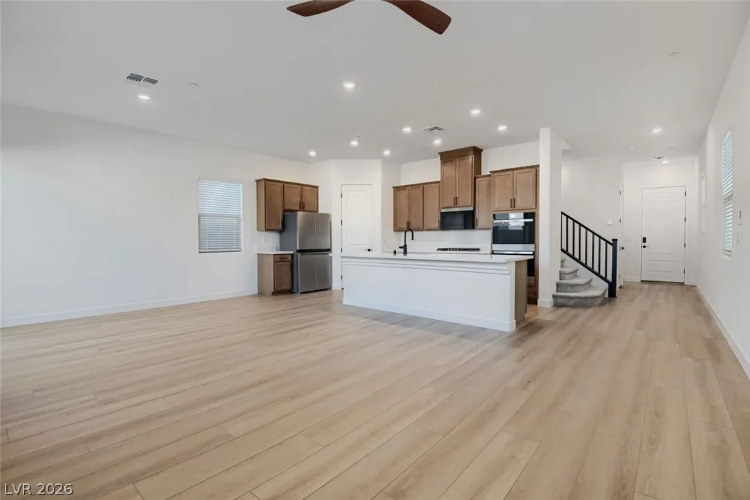 102 Cinder Cone Lane — photo 2
