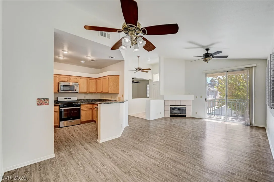 5155 West Tropicana Avenue 2016 — photo 1