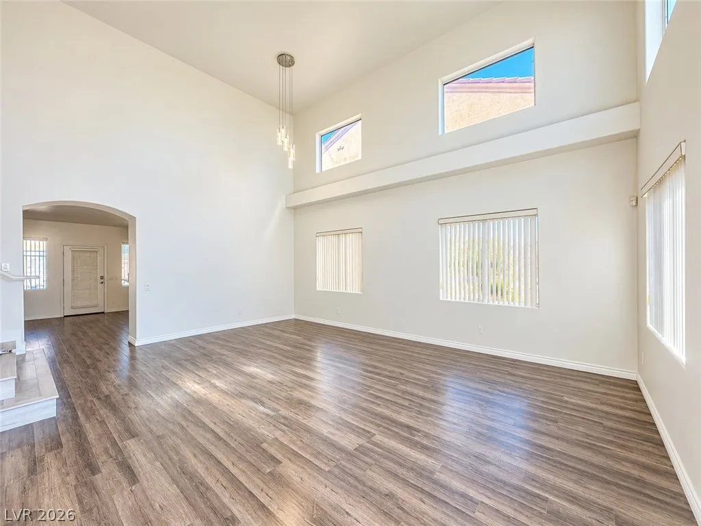 8024 Painted Clay Avenue — photo 3