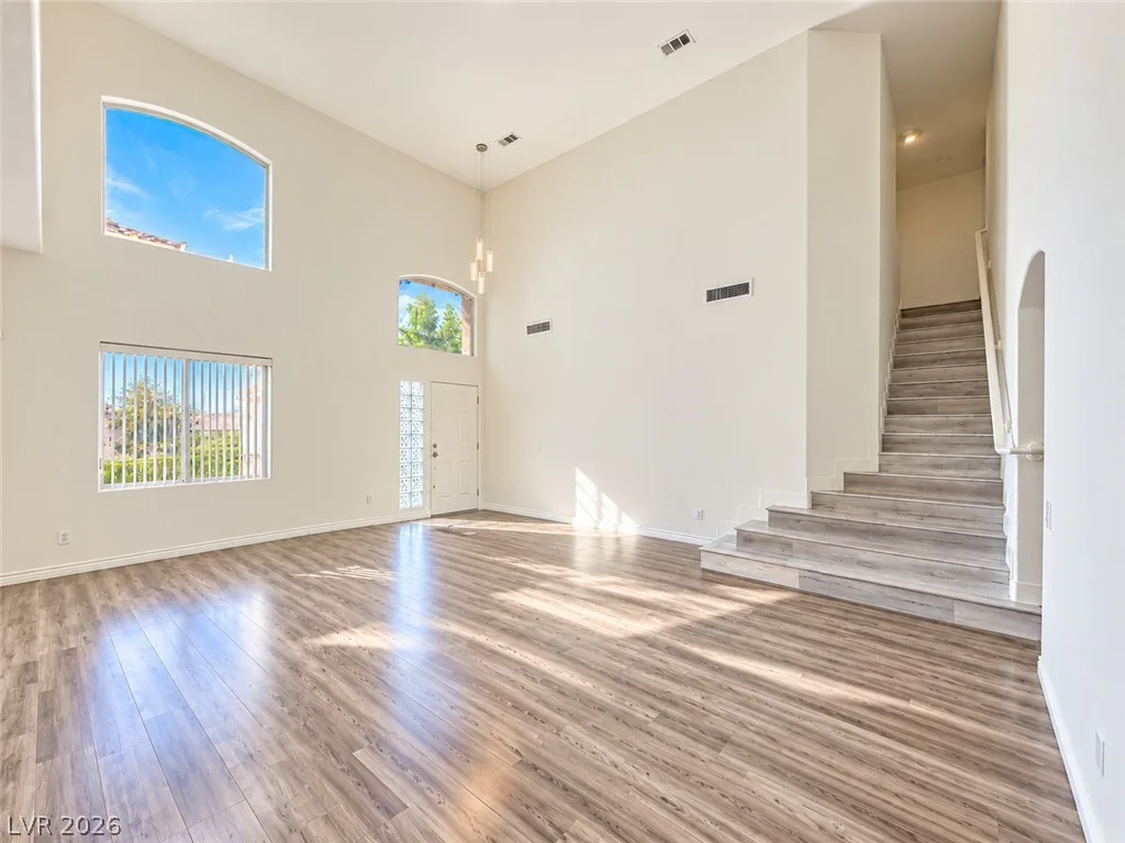 8024 Painted Clay Avenue — photo 5
