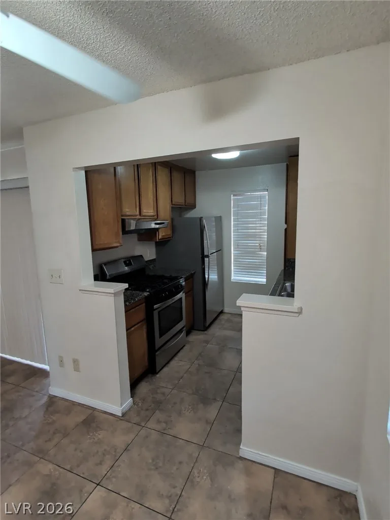 4813 Nara Vista Way 102 — photo 4