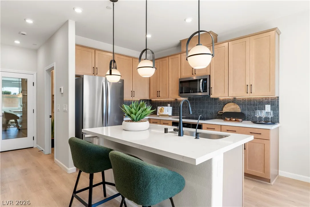 1928 Hydrangea Place — photo 1