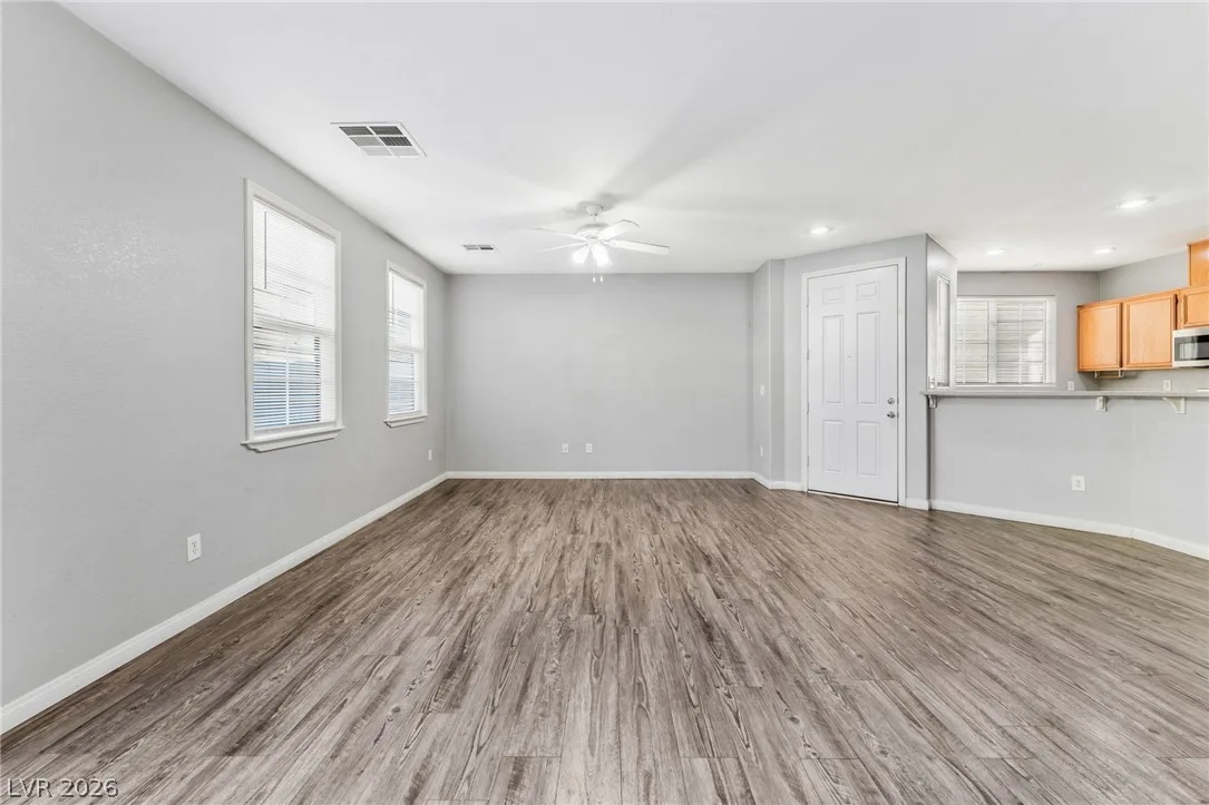 3909 SWEET PINE Street 102 — photo 5