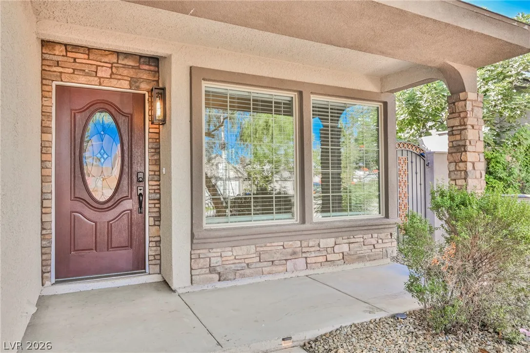 6249 Saginaw Drive — photo 2