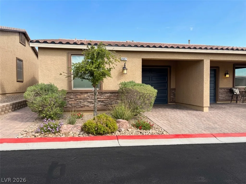 2657 Crystal Blue Street — photo 2