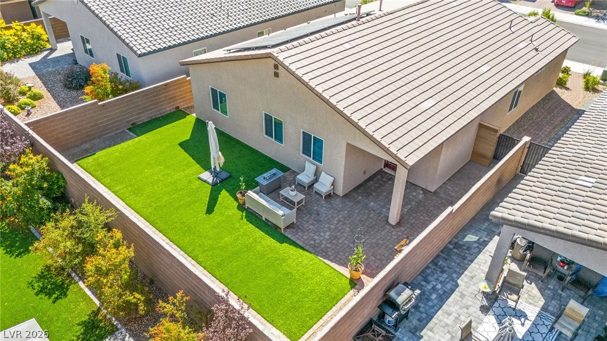 1716 Viola Falls Street — photo 3