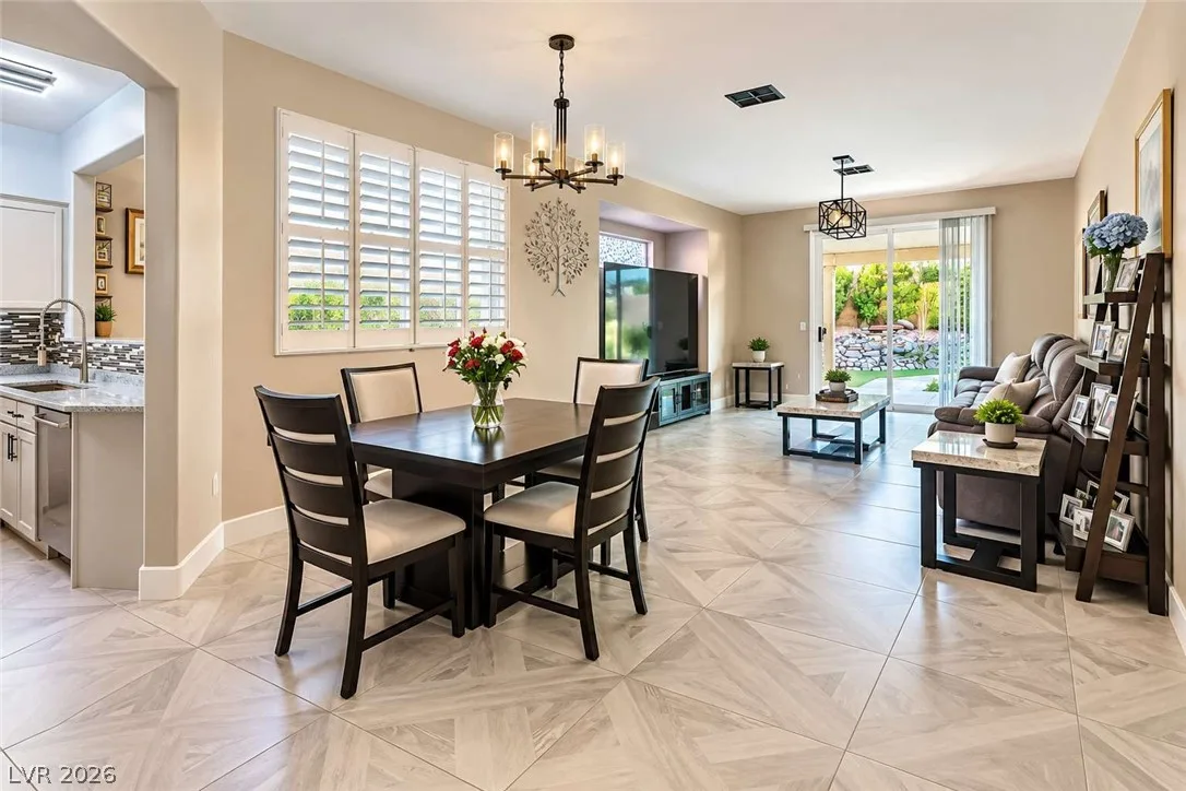 2752 Saigon Drive — photo 4