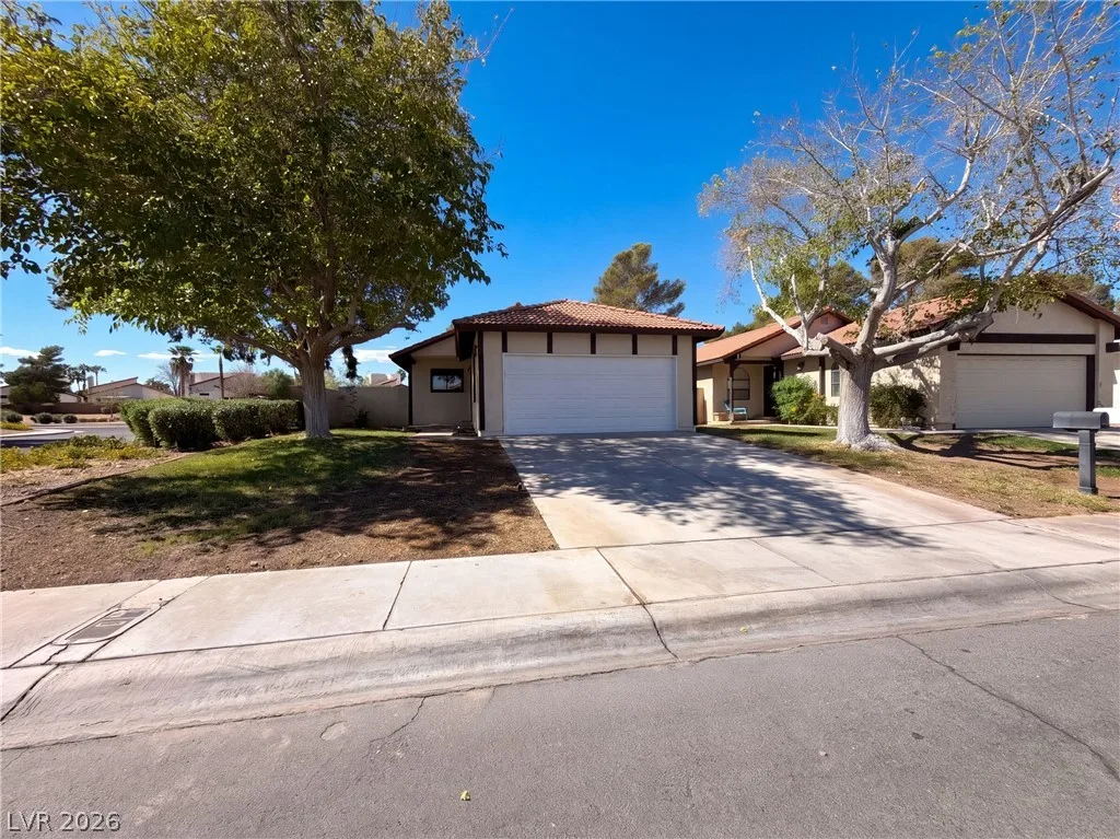 3924 Applecrest Street — photo 1